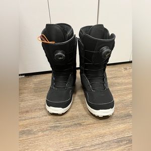 thirtytwo stw double boa snowboard boots - women's 2022 7.5